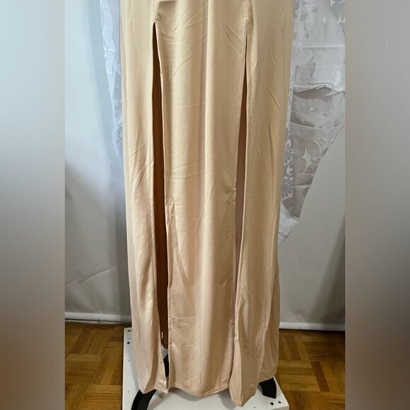 Luxxel, Women’s Long V-Neck Illusion Open Back Dress - White/Nude. Size: S. NWT - Picture 14 of 16